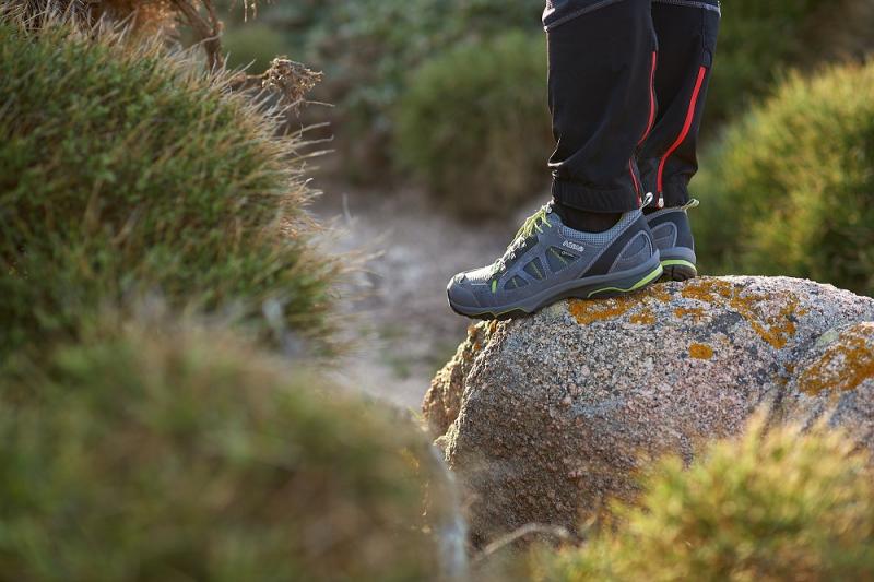 Seeking Superior Trail Runners This Year. Discover the Best Brooks Gore-Tex Sneakers