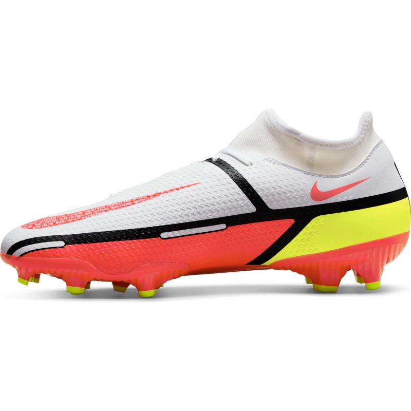 Seeking The Best Soccer Cleat: Learn About Nike Phantom Gt2 Academy Dynamic Fit In 2023