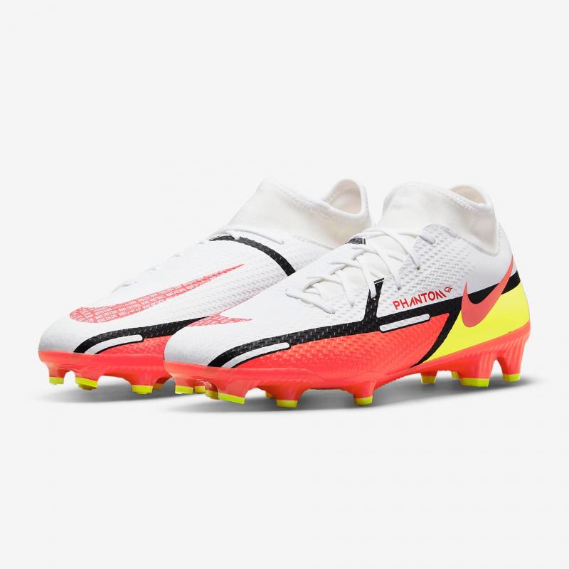 Seeking The Best Soccer Cleat: Learn About Nike Phantom Gt2 Academy Dynamic Fit In 2023