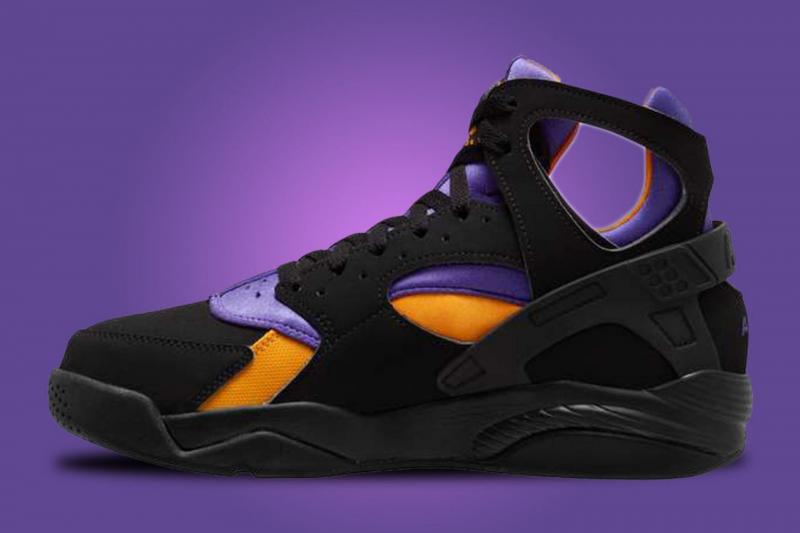 Sick Nike Huaraches to Ball In 2023. Here