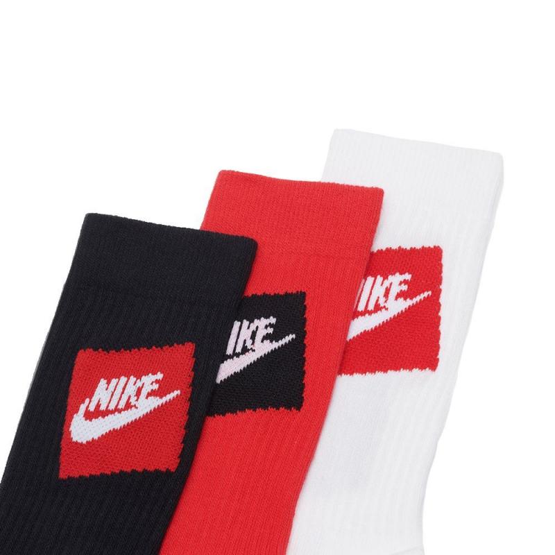 Socks That Never Let You Down: 15 Must-Have Features Of Nike Everyday Essential Socks