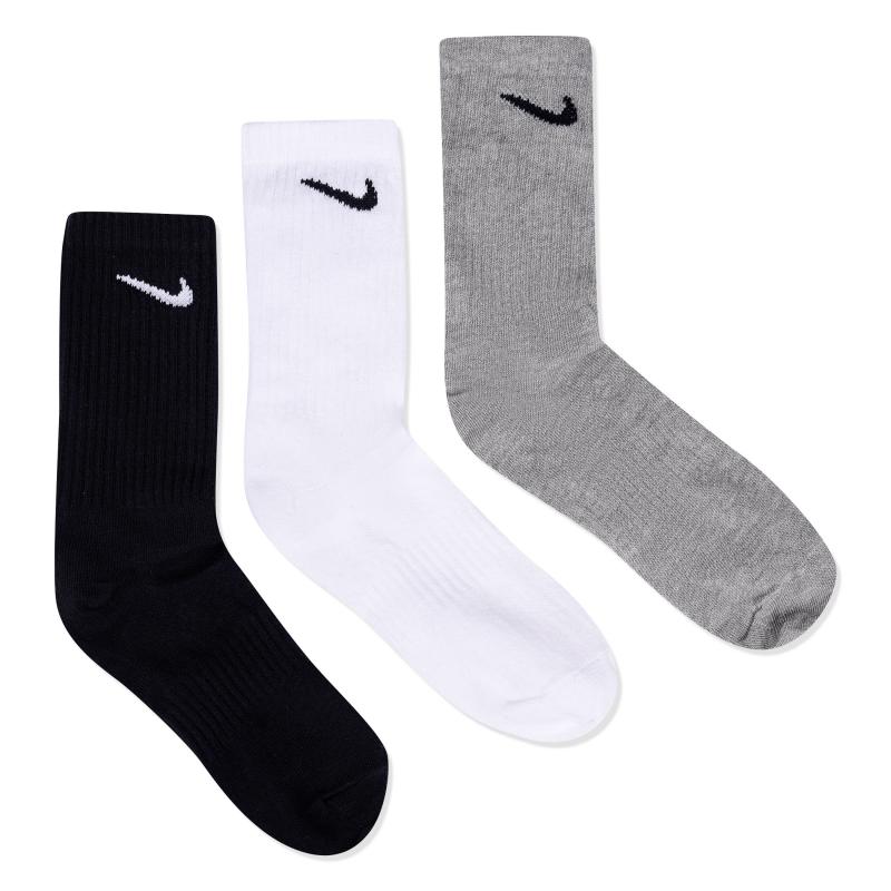 Socks That Never Let You Down: 15 Must-Have Features Of Nike Everyday Essential Socks