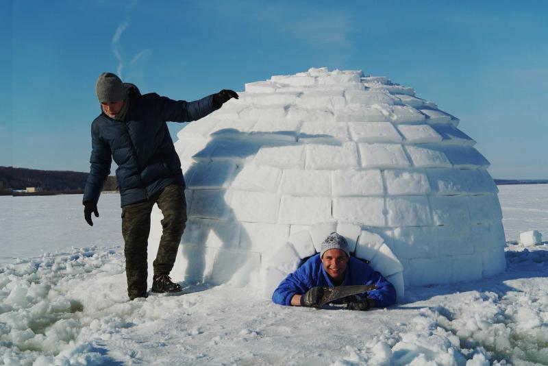 Staying Cool in the Arctic Tundra: The Only Igloo Cooler That Can Withstand Extreme Cold