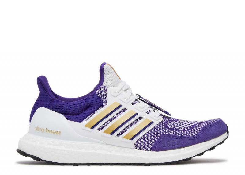 Still Worth It in 2023. The Adidas Ultraboost 21 Sneakers