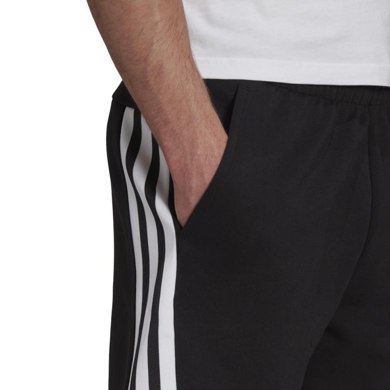 Stripes That Matter Most: Why Adidas 3 Stripe Shorts Are a Must for Men