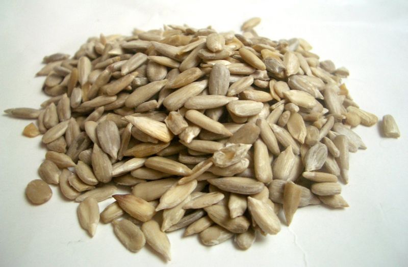 Tasty Low Sodium Sunflower Seeds for Snacking and Cooking
