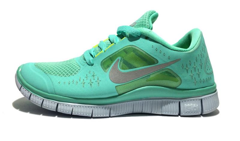 The 15 most engaging points about Nike Free Run 5.0 sneakers: A fan