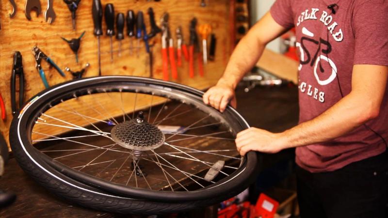 The Best 14 Inner Tubes for Your Bike This Year: How to Buy the Perfect Bike Tube and Keep Your Wheels Rolling