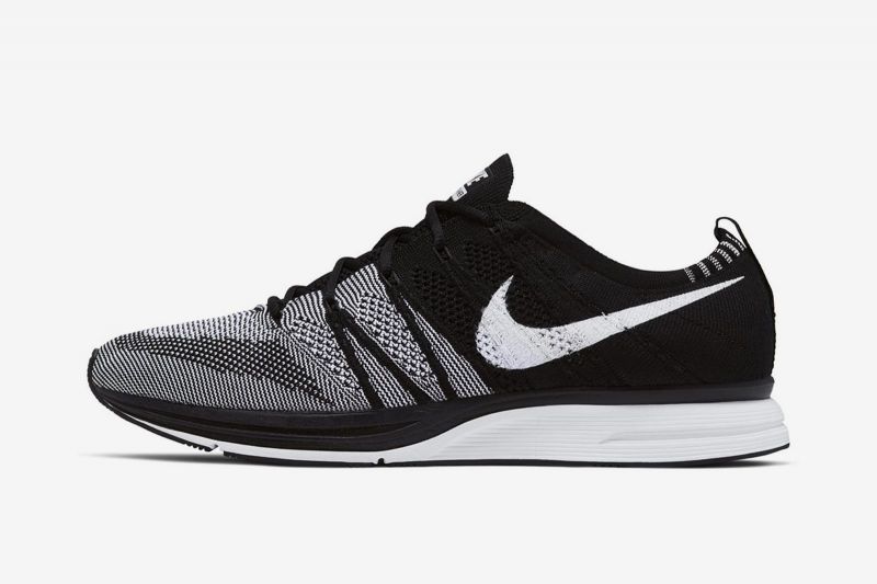 The Best Black and White Nike Trainer Shoes for Men in 2023
