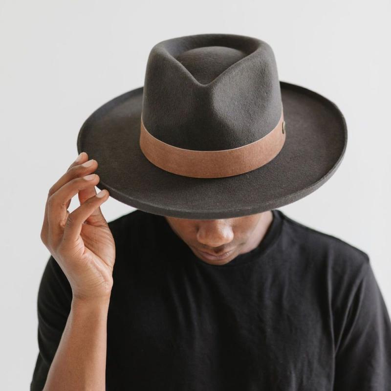 The Best Hats For the Modern Man: Discover the Top Trendy Flat Brim Hat Styles