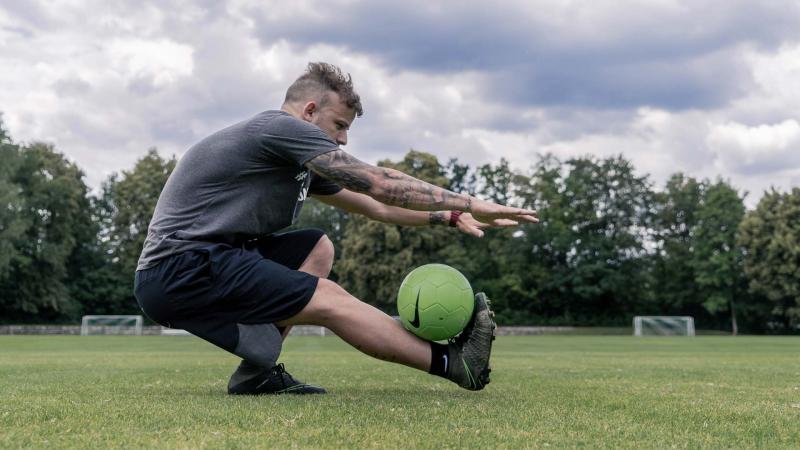 The Best Home Workout for Soccer Players: How to Improve Your Game With a Simple Soccer Training Routine at Home
