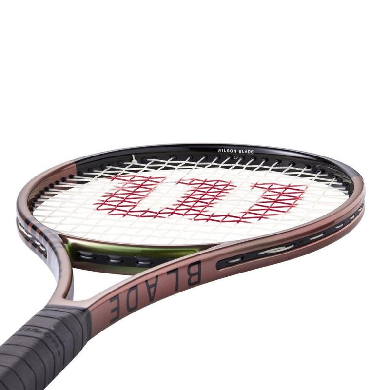 The Best Junior Tennis Racquet of 2023: Why Every Aspiring Young Player Needs The Wilson Blade 26