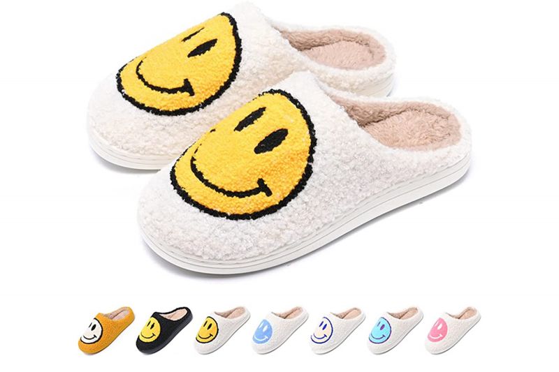 The Best Smiley Face Slippers for Men in 2023