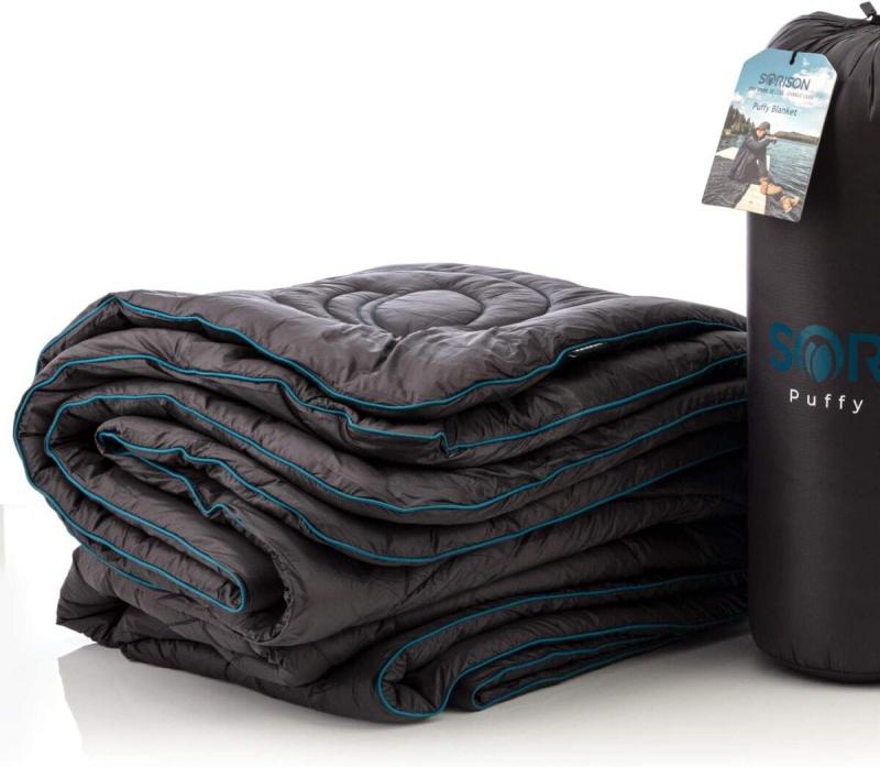 The Best Stadium Blanket for Outdoor Games: How to Stay Warm and Comfortable in the Bleachers