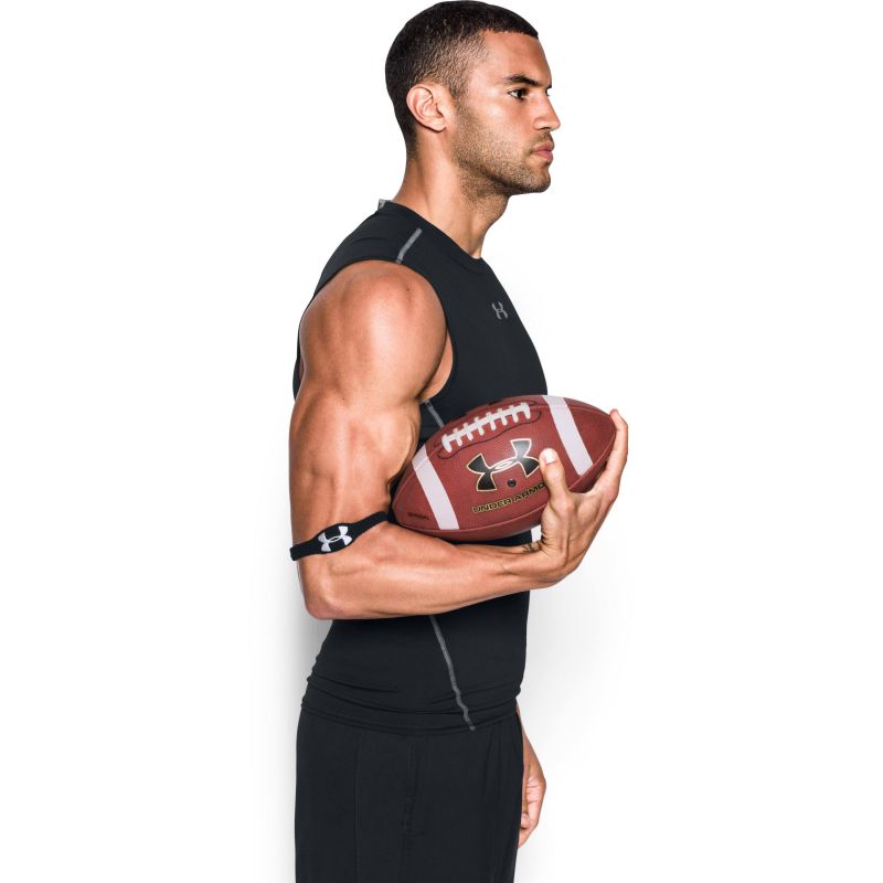 The Hot New Under Armour Wristbands For Peak Gym Performance