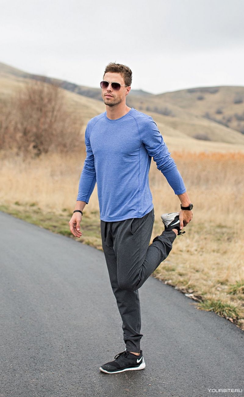 The Only Warm Weather Joggers You Need This Summer for Athleisure Style and Comfort