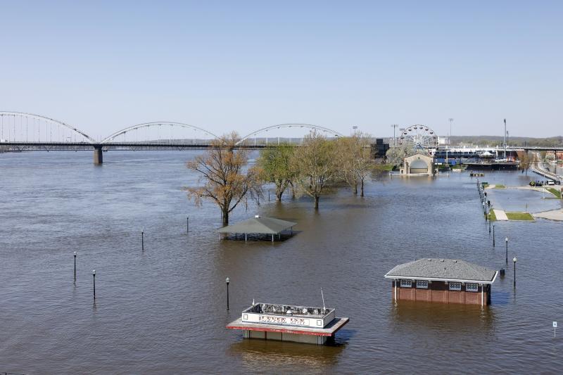 The Ultimate Mississippi River Boating Trip: 10 Amazing Places You Must See