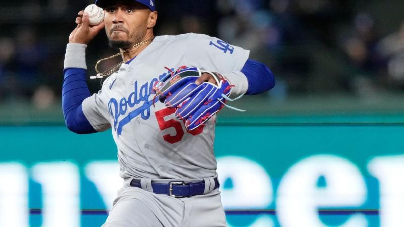 The Ultimate Mookie Betts Baseball Glove Guide: How to Choose Like The Dodgers All-Star