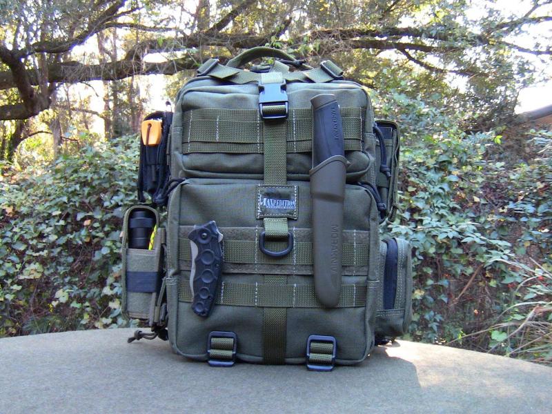 The Ultimate Travel Utility Bag. 15 Features to Look For