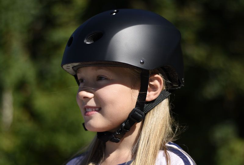 The Warrior Burn Jr Helmet Performance and Safety for Youth Players