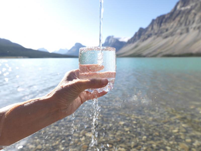 Thirsty This Summer. The Best Way to Stay Hydrated With an Igloo Water Jug