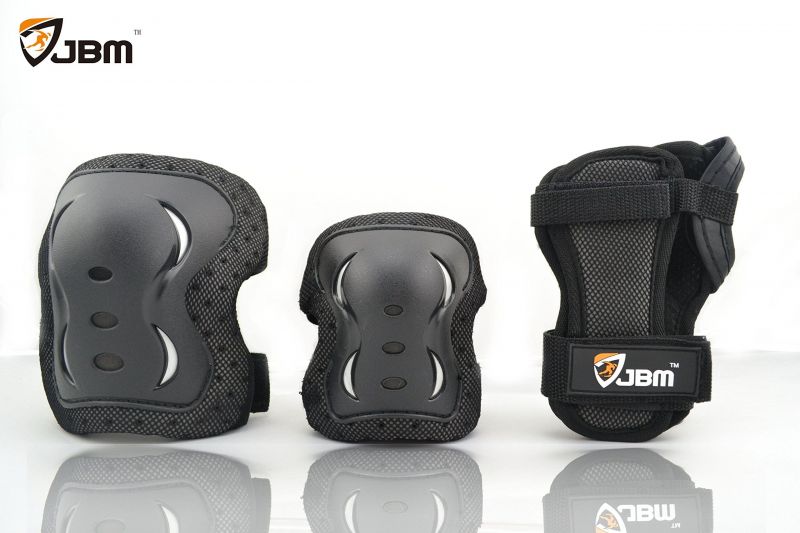Top Clear Concise and Descriptive Title For the Maverik Rome Rx3 Shoulder Pads Review