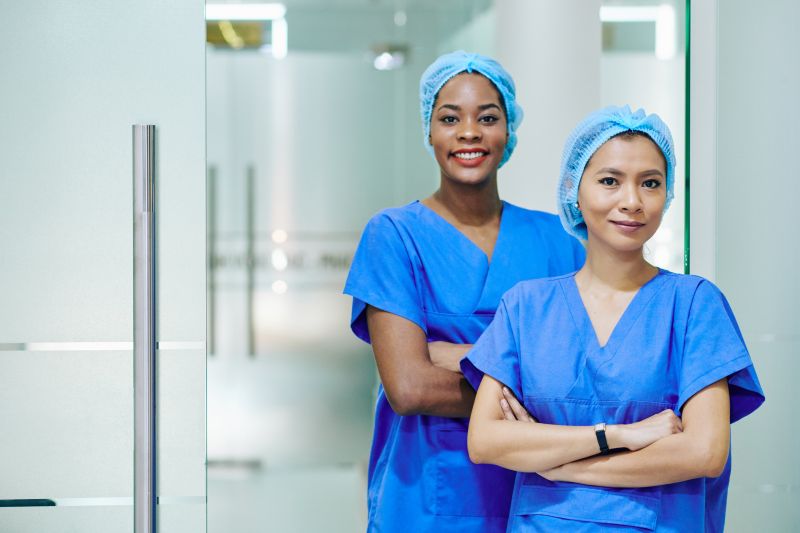 Top Isolation Gowns For Healthcare Workers