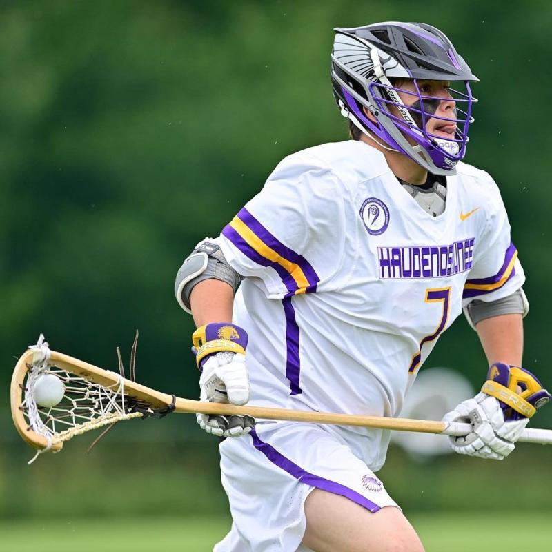 Traditional Lacrosse Gear: Why Do The Best Players Still Use It