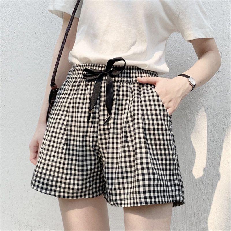 Trendy Summer Shorts Plaid Prints and Pockets for Women