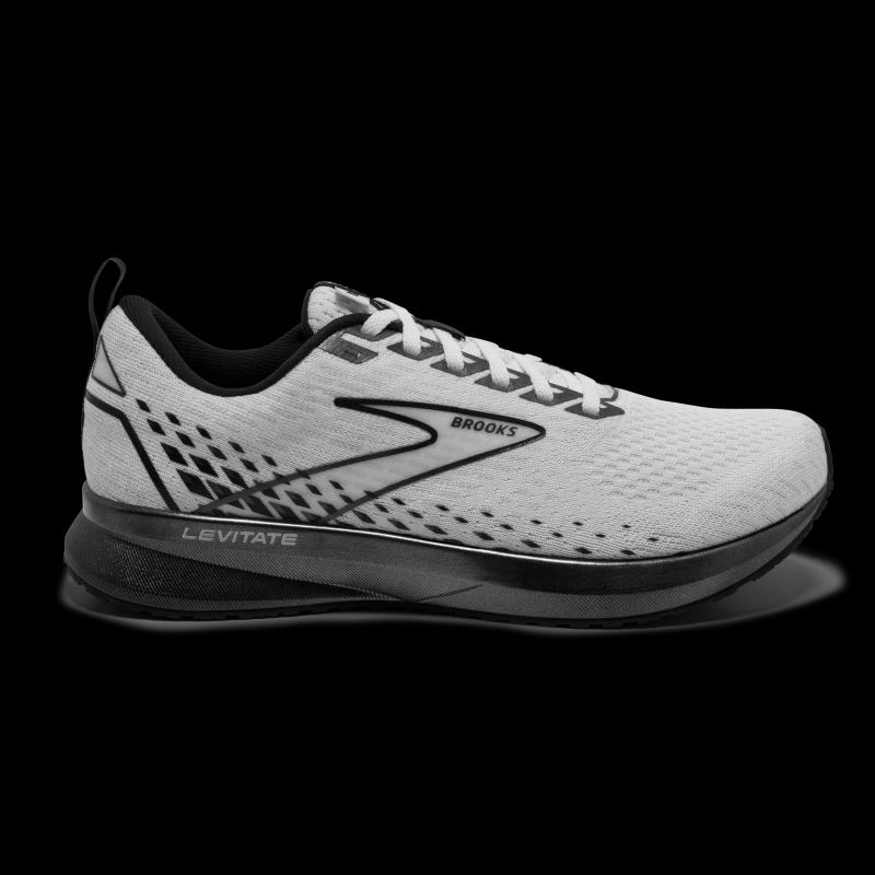 Try Our Secret to Run Faster This Year: Brooks Levitate 4 Black and White