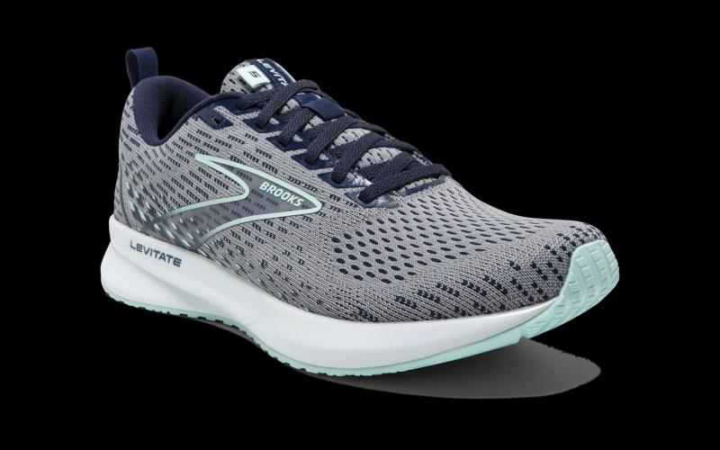 Try Our Secret to Run Faster This Year: Brooks Levitate 4 Black and White