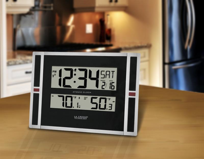 Want a Reliable Wall Clock. 14 Inch Atomic Clocks Have These Benefits