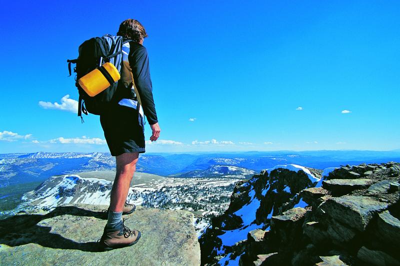 Want a Safer Kayaking Trip This Summer. Find the Best Mesh Life Vest