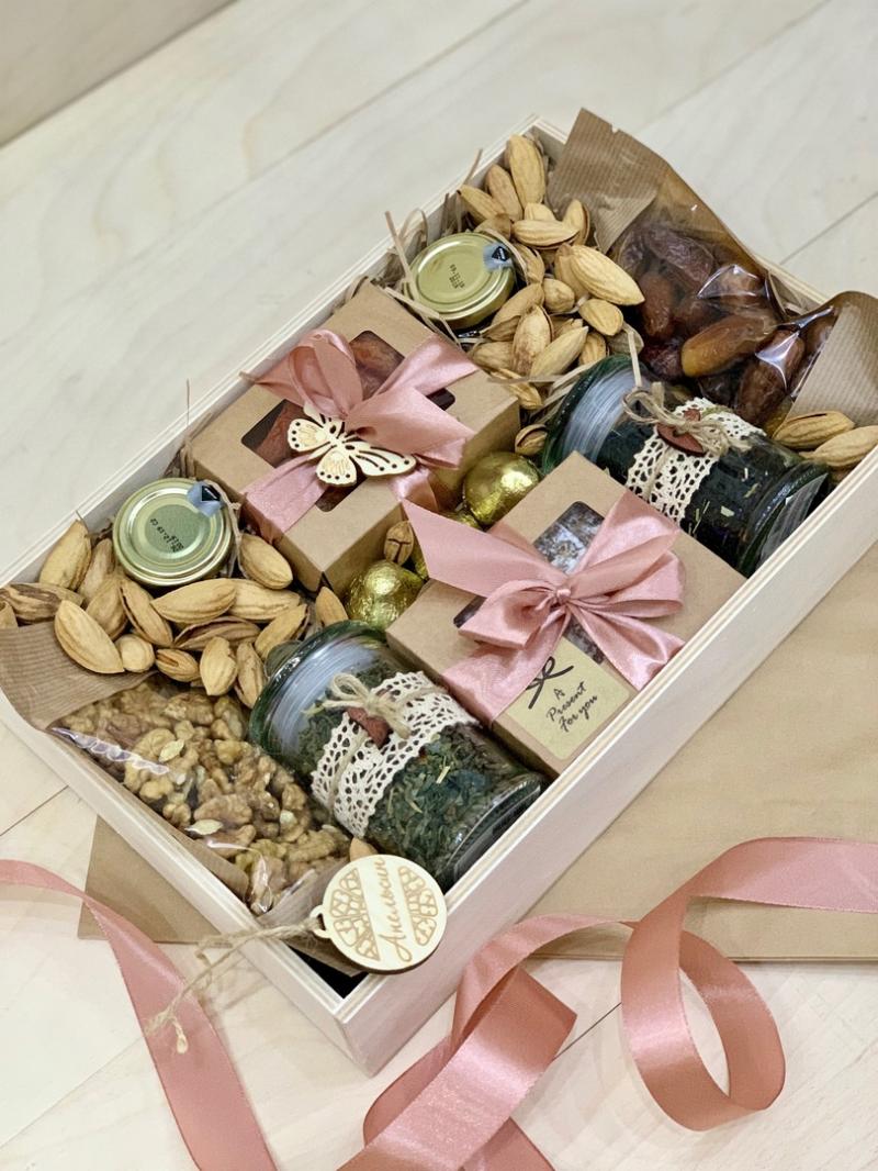 Want a Well-Made, High Quality Gift Box for Him. Discover the Menbox Story