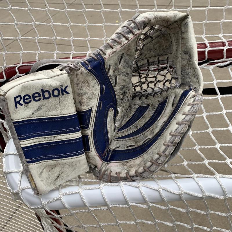 Want Better Performance On The Ice. Find The Best Ice Hockey Goalie Glove And Blocker