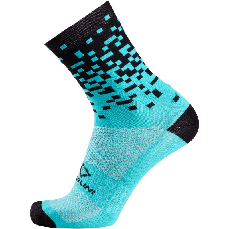 Want Breathable Yet Durable Socks for Your Active Days: Under Armour Performance Tech Socks Are What Your Feet Need