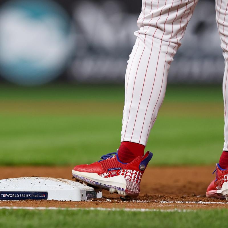 Want Comfortable Cleats For Baseball This Season. Here Are 15 Key Things To Know About Molded Cleats