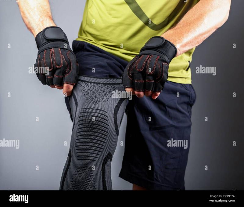 Want Comfortable Knee Support During Workouts. Nike