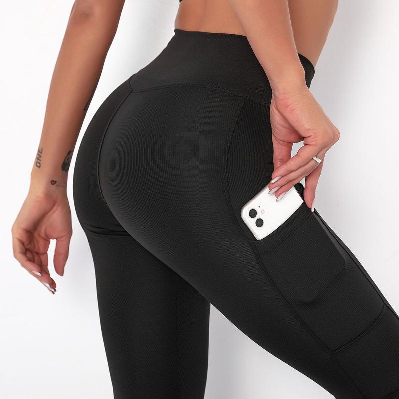 Want Every Leggings to Have Pockets: The 15 Best Leggings With Phone Pockets of 2022