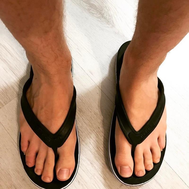 Want The Best Flip Flops For Men This Summer. Our Hari Mari Flip Flops Review