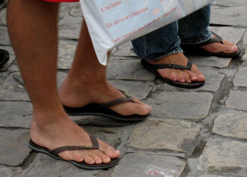 Want The Best Flip Flops For Men This Summer. Our Hari Mari Flip Flops Review