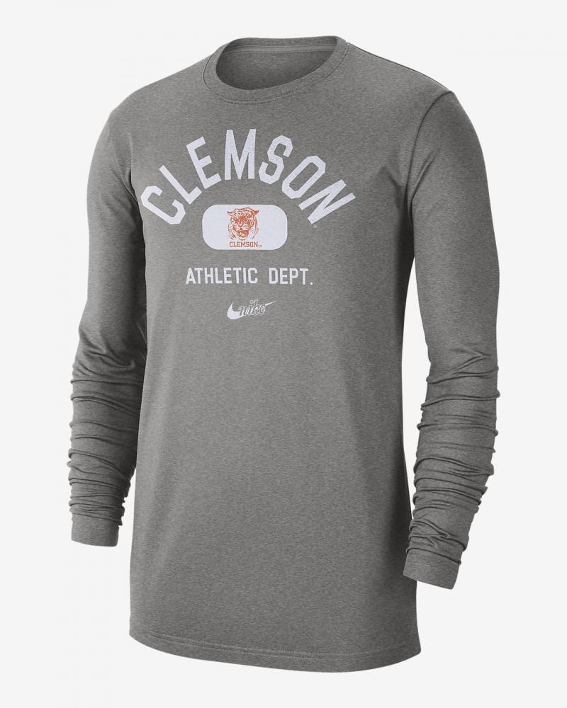 Want to Up Your Nike : The 15 Best Ways to Wear a Nike Long Sleeve Tee