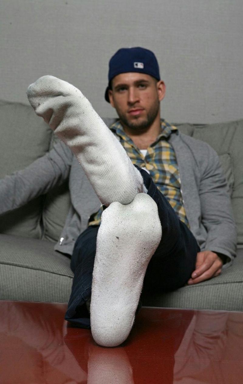 What Soccer Sock Size Should You Wear: How to Find the Perfect Fit For Your Feet