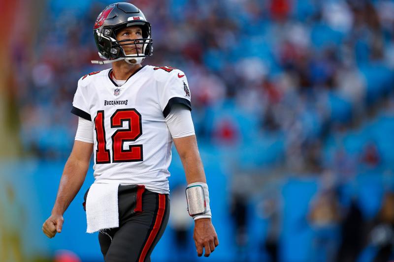 Where to Buy the Hottest Tom Brady Buccaneers Jersey: 6 Engaging Shopping Points