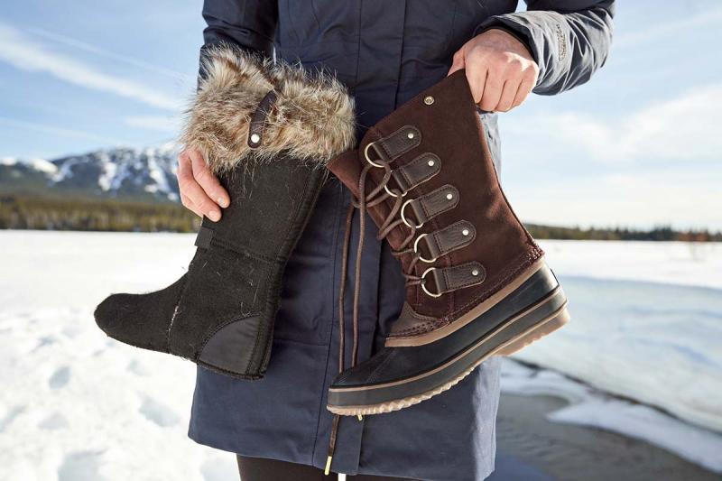 Winter Boot Accessories: How the Sorel Roaming Buckle Slide Keeps You Warm and Stylish This Season