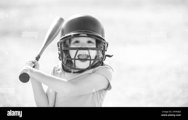 Youth Baseball Helmets: How to Choose the Perfect White Helmet for Your Kid